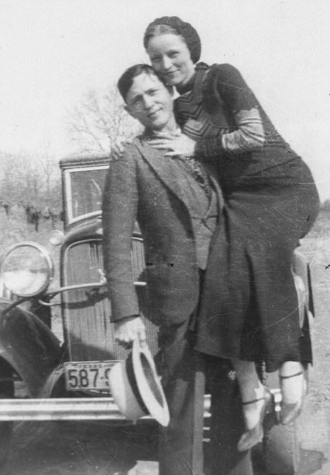 Bonnie Parker first met Clyde Barrow through a mutual friend in January 1930, when Bonnie was 19 yea