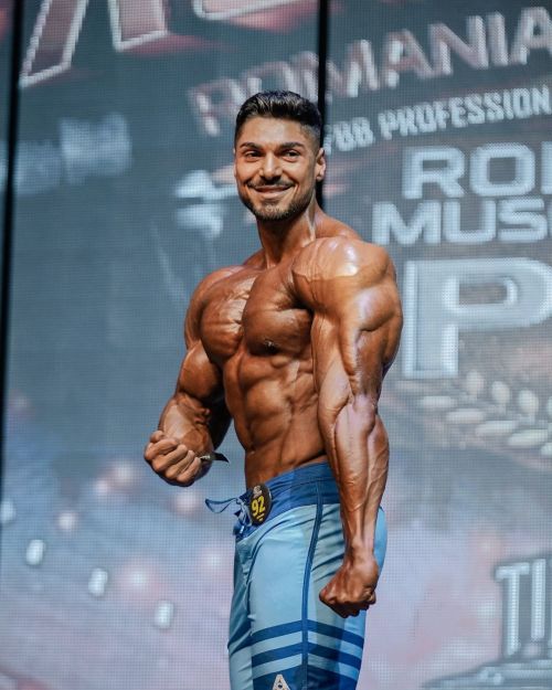 musclecomposition:Physique model,   Andrei Deiu  