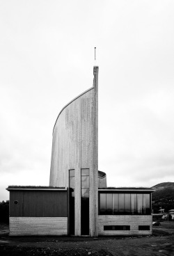 n-architektur:  Geilo Kulturkyrkje W&B