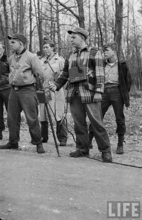 Manhunt in Pennsylvania(Al Fenn. 1951)