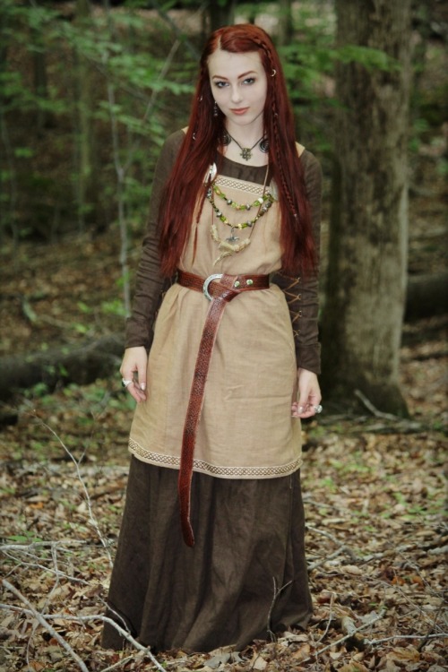 elvenrealm:From the viking shoot with elfofthewoodlandrealm and earthenspirit Instagram: Lotheriel