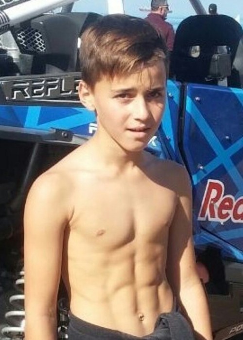 https://horniboisteenbois.tumblr.com/post/166851734356