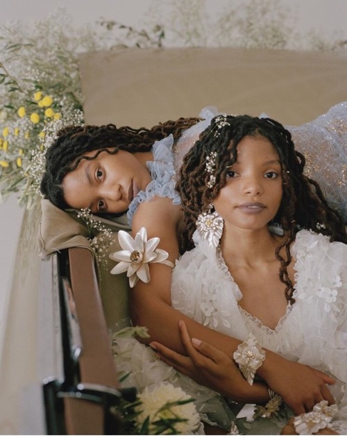 champagnemoon: Chloe and Halle for Garage Magazine