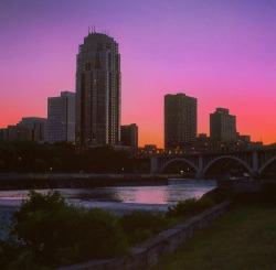 vangoghtornado:  Mississippi river. Minneapolis
