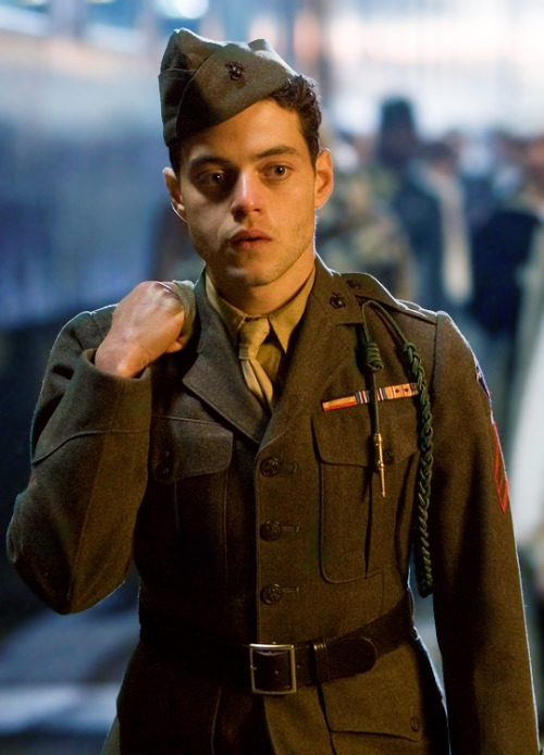 dawn0fsanity: Rami Malek as Merriell “Snafu” SheltonThe Pacific (2010)