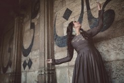 two-browngirls:SANJUKTA SINHA - KATHAK DANCER I love these captures by talented photographer Devansh Jhaveri. Spectacular Kathak dancer Sanjukta Sinha poses perfectly to express the sacred sensuality of the dance form.  - S