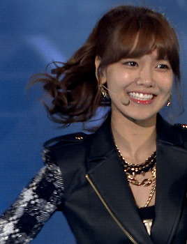 sooyyoung:    ∞ gifs of sooyoung smiling    