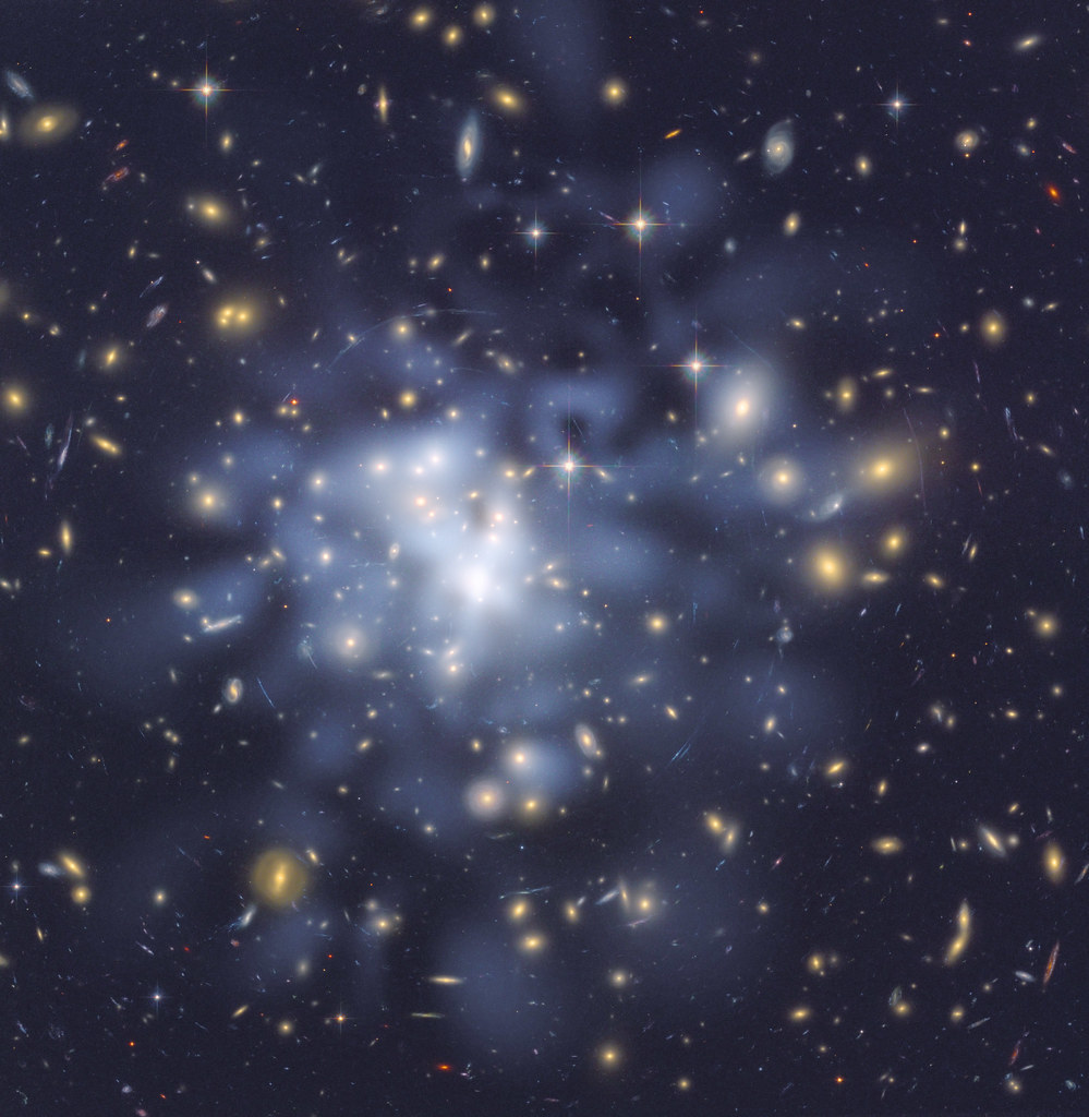 Mapping the Invisible - Hubble Yields Clues to Galaxy Cluster Growth by NASA Goddard…