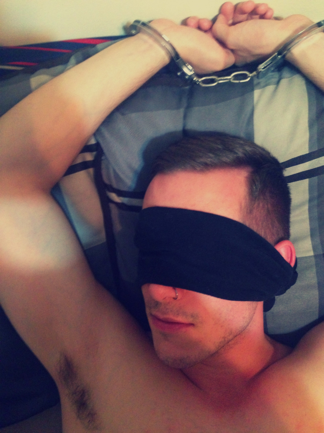 givemesexualfeelings:  safeword:  peachsequins:  He was just too cute, I had to take