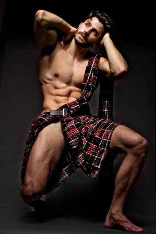 kilt 3 by gutyerrez  porn pictures