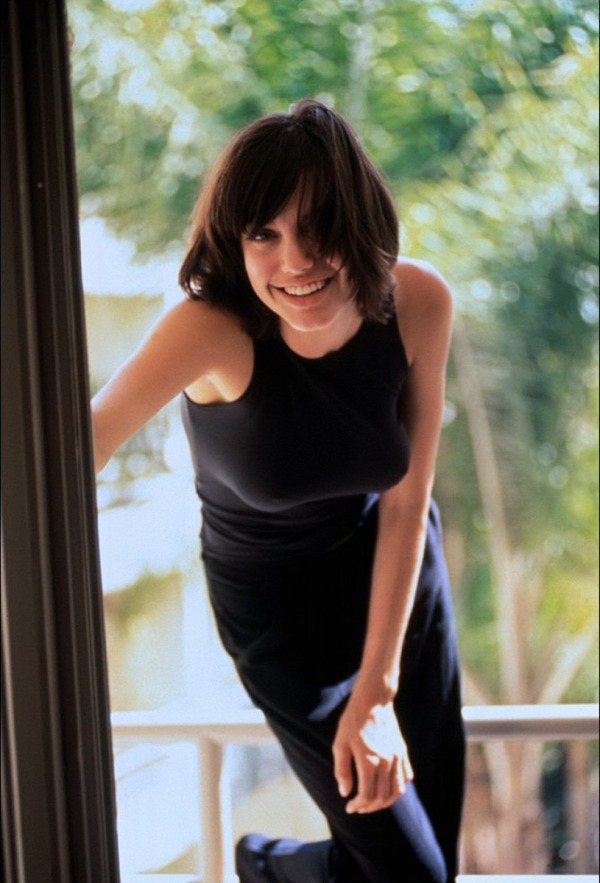 hotsexyfemalecelebs:  Angelina Jolie