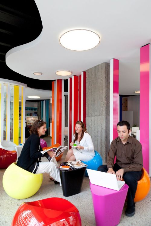 thebrandintelligencer:The Pantone Hotel in Brussels offers eyepopping colorful sleeps. You can crash