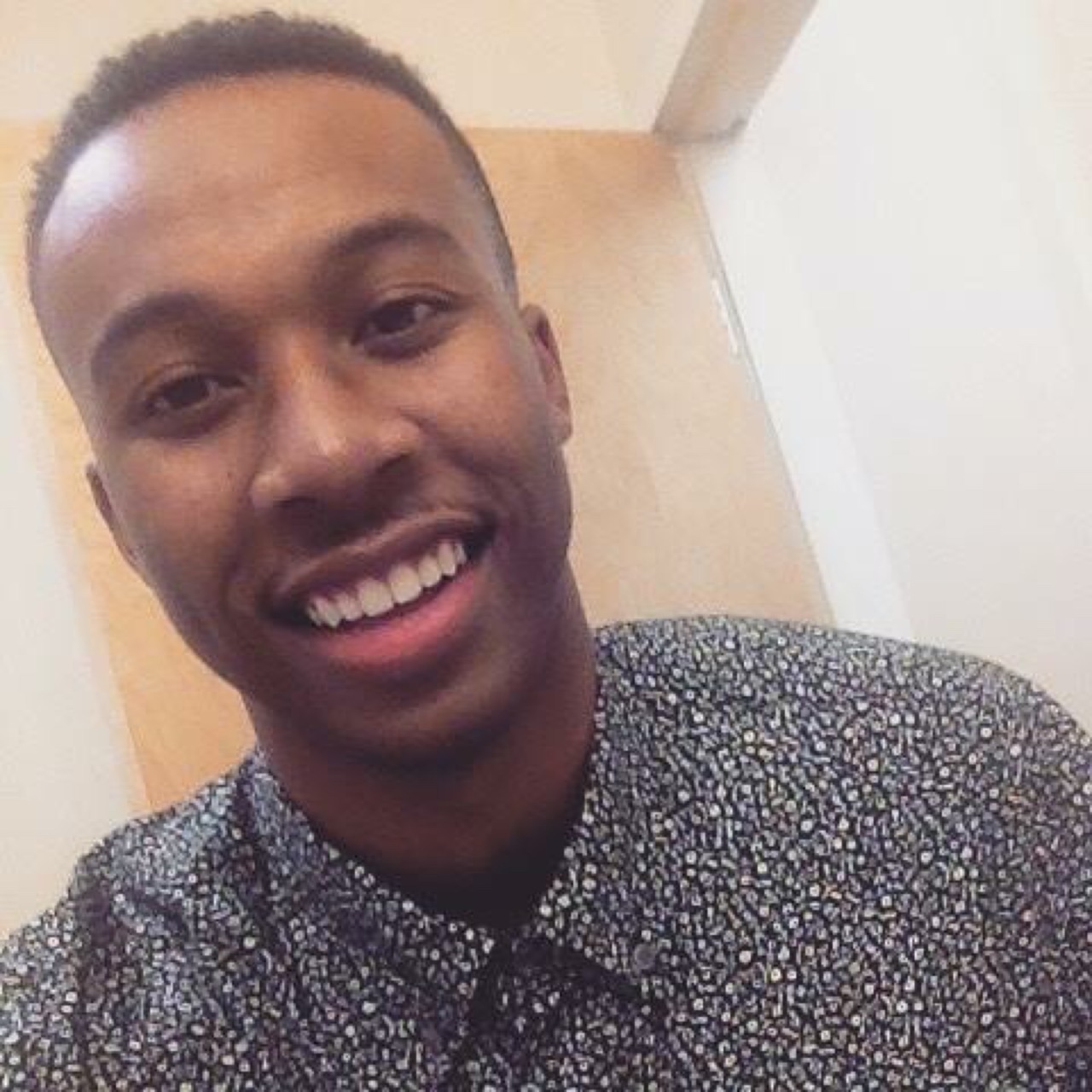 penguinfacee:  drewboigenius:  Love yourself or nobody will. Happy Blackout Everyone!