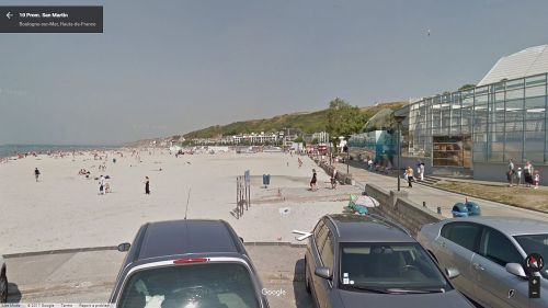 streetview-snapshots:Beach and Aquarium, Promenade San Martin, Boulogne-sur-Mer