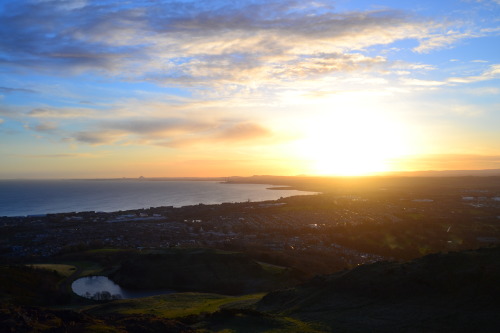 Sunrise on Arthur’s Seat(Edinburgh, Scotland)