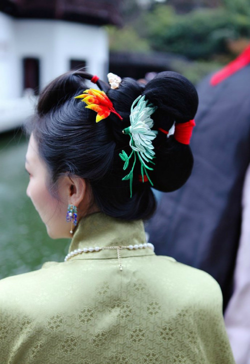 hanfugallery:hairdos in ming dynasty style for chinese hanfu by 猫妞Mi小姐