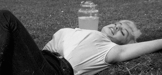 cinemattheque:Marilyn Monroe as the amazing Roslyn Taber in The Misfits (1961)