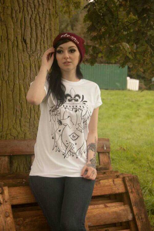 k-peach:   Roll the Credits Clothing Photographer: Chris Beasley Model: Kayleigh Peachwww.rollthecreditsclothing.comwww.facebook.com/kayleighpeachmodel 