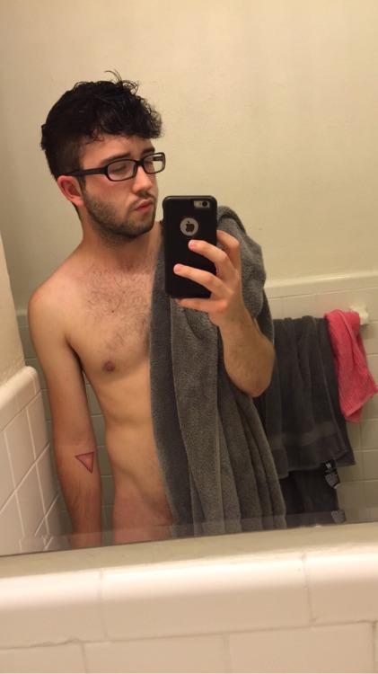 meowboyy:  Shower ✔️