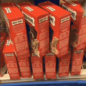 gifsboom:  Be Careful With Who Does Your Back-to-School Shopping. [video]   I find