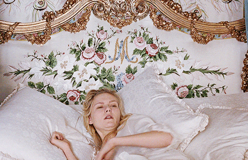 Porn photo blurays: Kirsten Dunst as Marie AntoinetteMarie