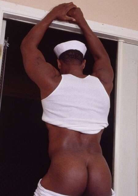 asskingz:  Booty rockin everywhere! Follow @asskingz!