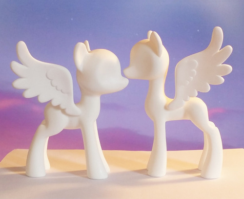 Luna/Cadance style wings now available Also, I’m more active on twitter if you’re interested in seei