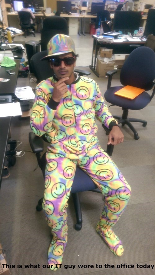 lolfactory:  This Office Has a Very Lenient Dress Code☆ funny pics tumblr ☆ funny
