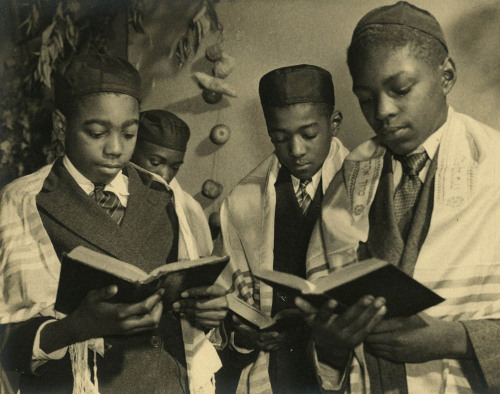 newyorkthegoldenage: Black Jews in New York, 1940.Alexander Alland via the Howard Greenberg Gallery