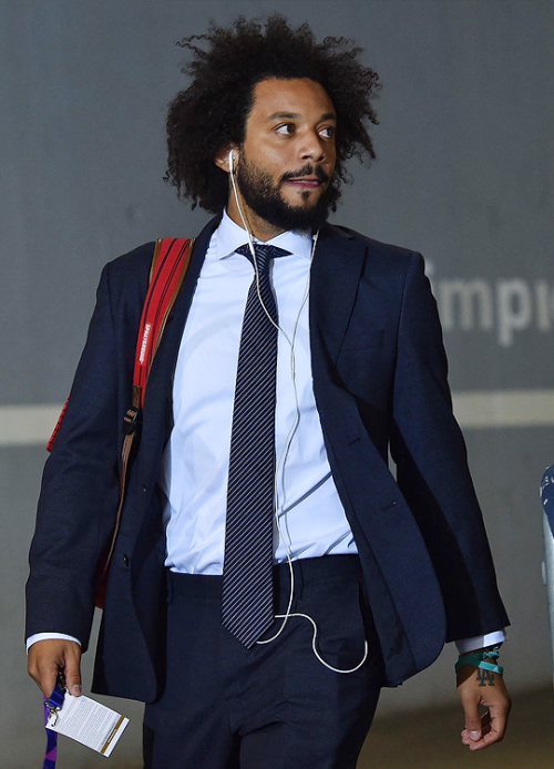 madridistaforever - Real Madrid players arrive at Stadio...