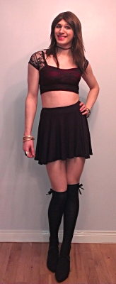 iakeltg:  Crop top and skater skirt