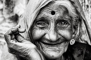 anythingbeforebros:  In honor of elderly women everywhere. (source) 