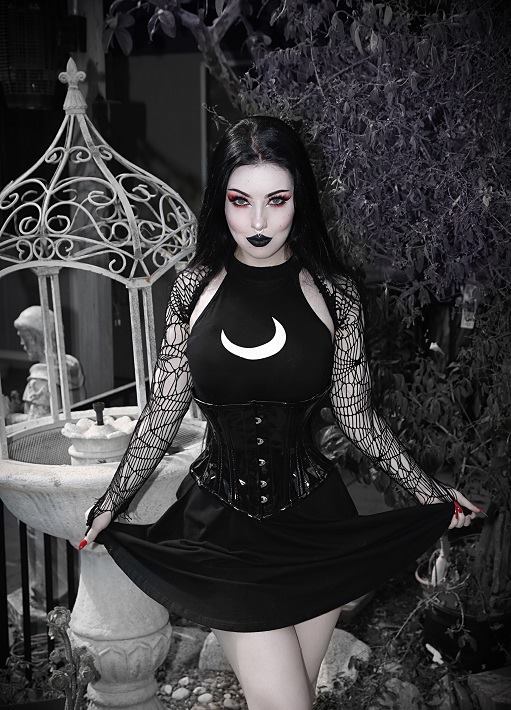 Victorian Goths - Gothic And Amazing
