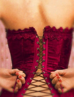 corset-fetish:  Corsets Corsets on Twitter