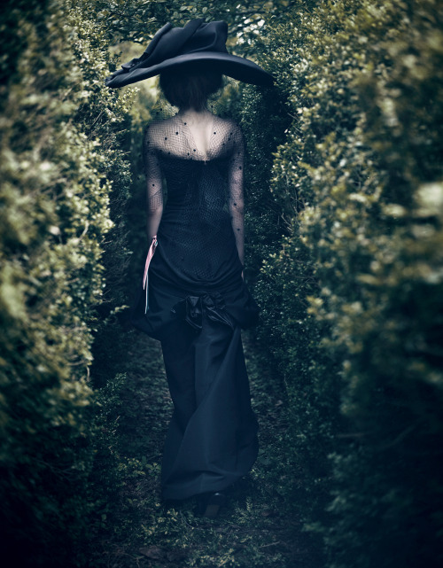 wmagazine: Dream Sequence Photography by Paolo Roversi, styled by Alex White; W Magazine October 20