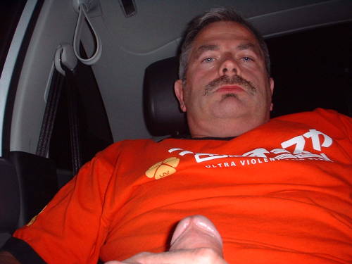 family-jewels-fan-2:  joyride with dad   2005-05-25(beauty bell)