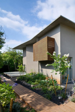 envibe:  Building: Avocado Grove House 