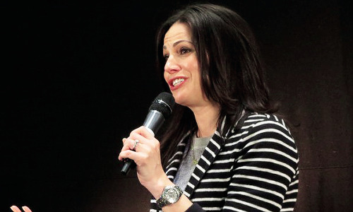 icanseeuslostinthememory:Lana Parrilla at Storybrooke UK (x)