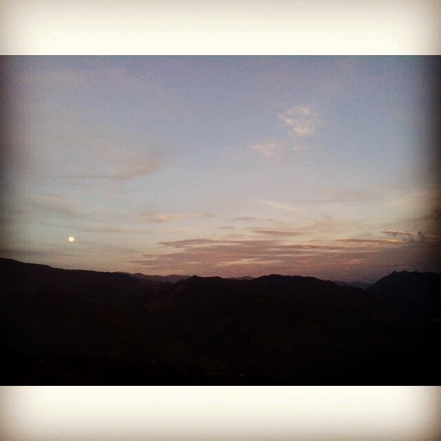 La #luna que hoy nos acompañara #moon  (en Armenia Antioquia)