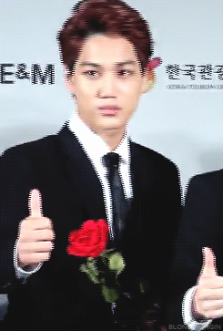 blondejongin:  suit, tie and rose 