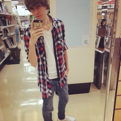 downcastdelusion:  Taking selfies while shopping 