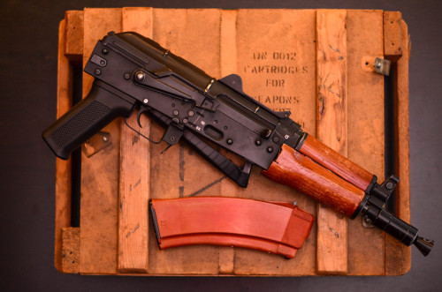 AKS-74u “Krinkov” w/East German bakelite magazine