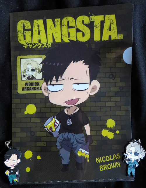 So, I got my Gangsta second dvd today. I was pleasantly surprised that in addition to keychain I als