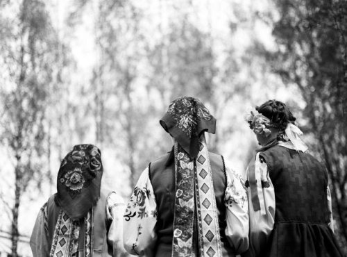 songs-of-the-east: Pagan Belarus. Photography project by Andrei Liankievich.Christmas, Strechannie