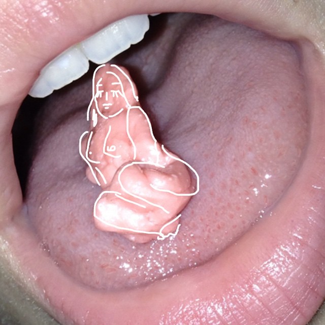 sunpeach:  i saw a naked woman sitting in my mouth ( . )( . ) 