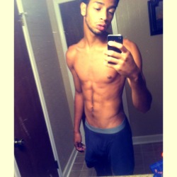 adirtylilsecret:  hisdopeass:  Señor Lawng Dick 🍆 [Ladies Only]  Well, well   http://ezuv.tumblr.com