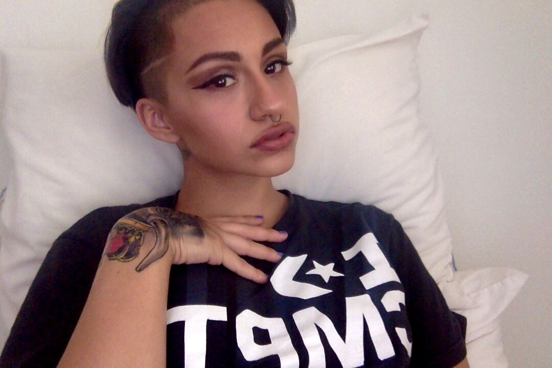 linrenzo:  samanthamandy:  this look is so important  Dis ma gf yall