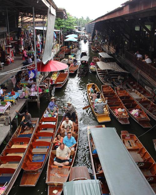 Floating market #boat #floatingmarket #market #thai #frommycamera #trip #vacation #travel #thailand 