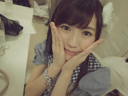 hahayoyolittlecave:  Mayu is cuttier than everything :333 