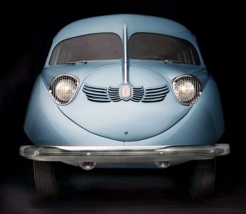 carsthatnevermadeitetc: Stout Scarab, 1936. Part of the The Shape of Speed: Streamlined Automob